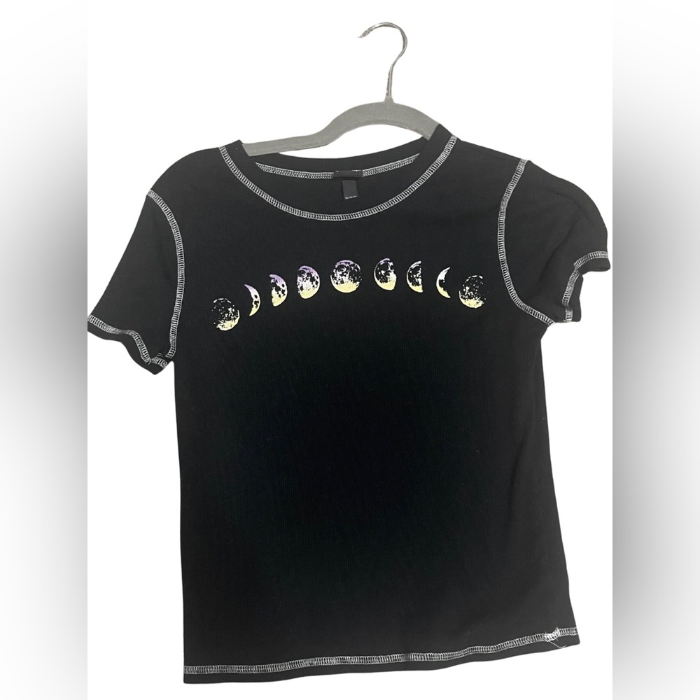 Black Moon Phase Cropped T-Shirt